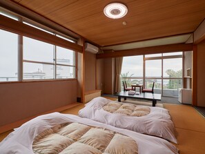 Traditional Quadruple Room, Non Smoking | Free WiFi, bed sheets
