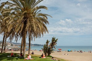 Una playa cerca