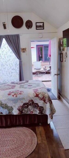 1 chambre, bureau, fer et planche à repasser, accès au Wi-Fi (inclus)