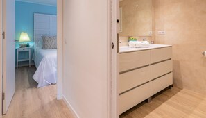 3 bedrooms, free WiFi, wheelchair access