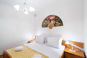 2 Schlafzimmer, Bügeleisen/Bügelbrett, Reisekinderbett, kostenloses WLAN