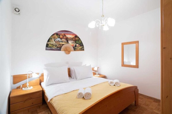 2 Schlafzimmer, Bügeleisen/Bügelbrett, Reisekinderbett, kostenloses WLAN