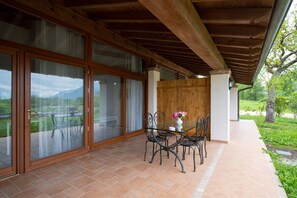 Grand-Apartment | Terrasse/Patio