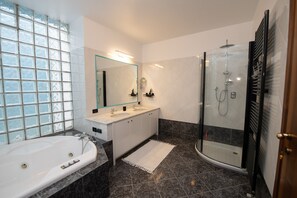 City-Villa | Badezimmer