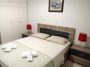 1 Schlafzimmer, WLAN, Bettwäsche