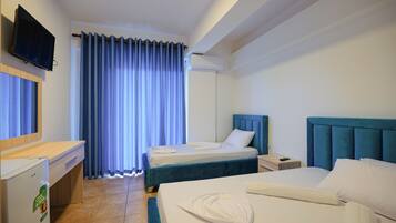 Triple Room, Balcony
