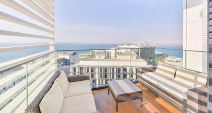 Posh Oceanfront 2BR in Bluewaters Island