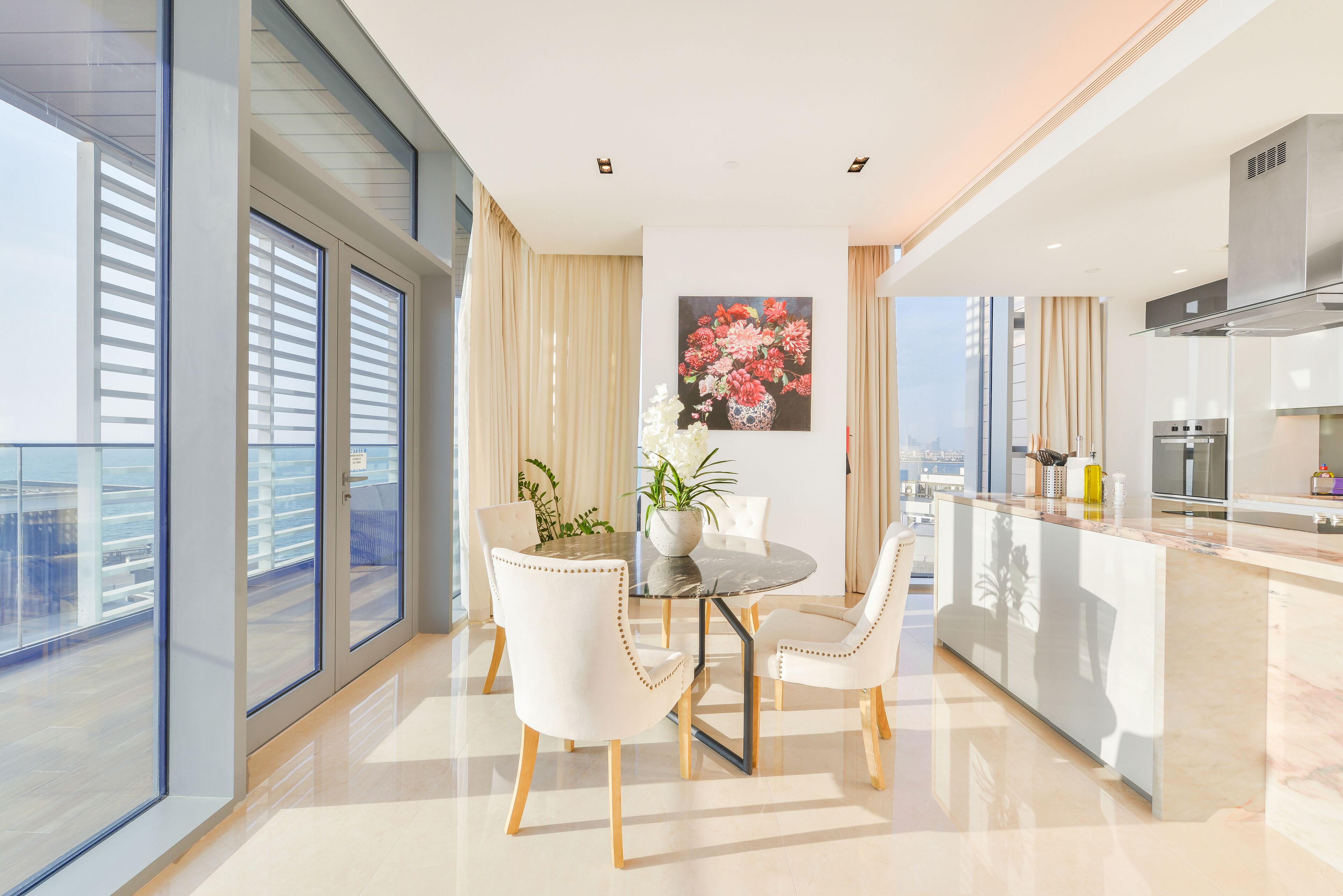 Premium Apartment, 2 Bedrooms, Balcony, Sea View | Dining room