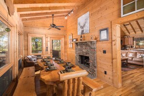 Dining - NEW!!!! Cozy cabin! hot tub, game room, fire pit, outdoor space, decks, private (Banner Elk)