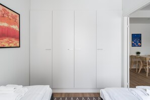 1 makuuhuone, työpöytä, internet