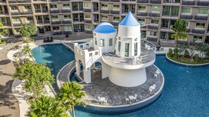 4 outdoor pools, pool loungers - Arcadia Beach Continental by PSR ASIA (Pattaya)