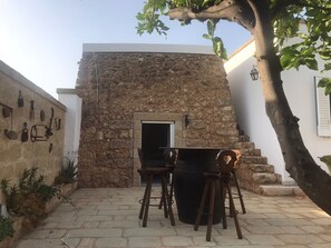 屋外ダイニングエリア