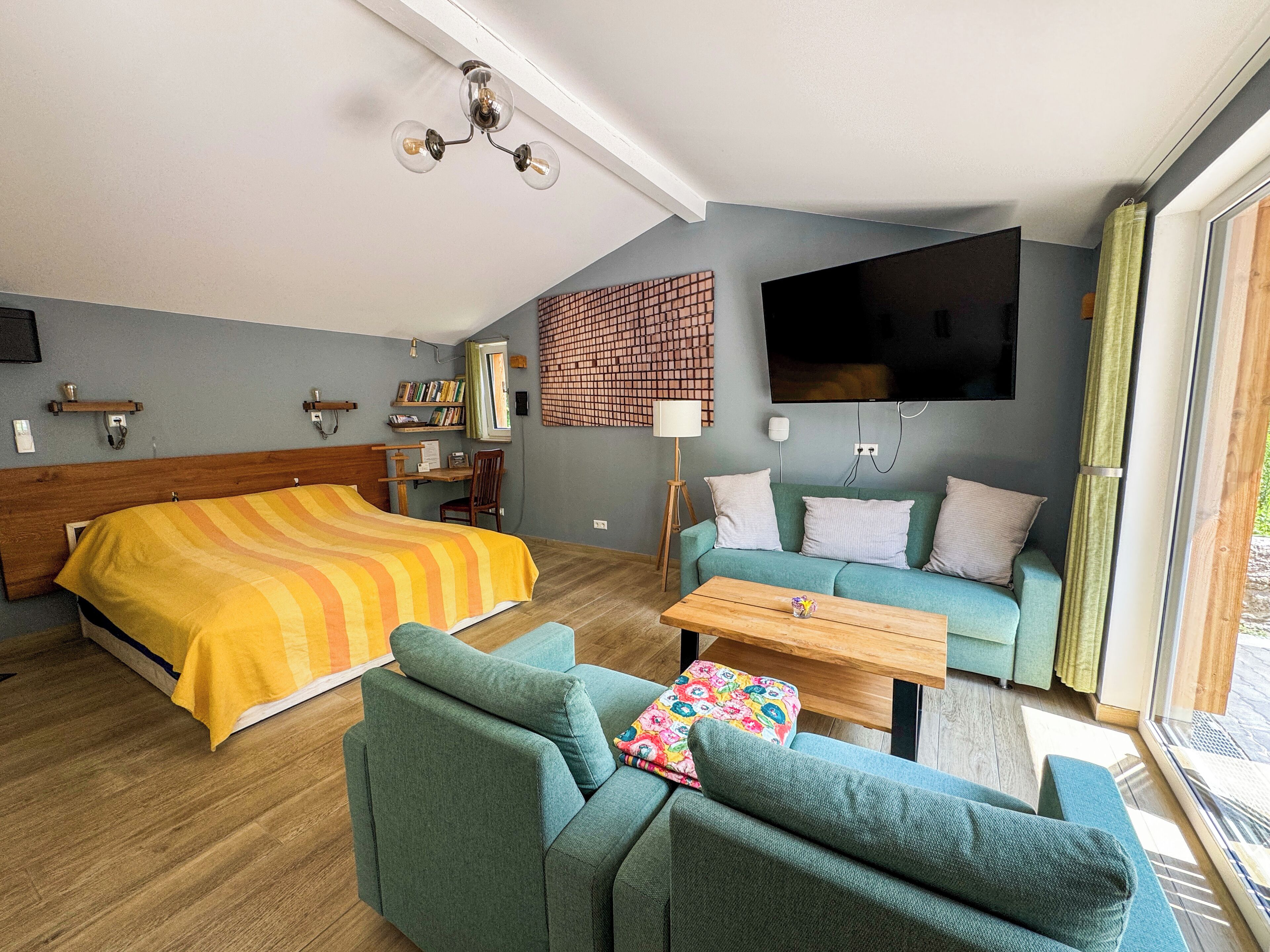 1 bedroom, WiFi, bed sheets