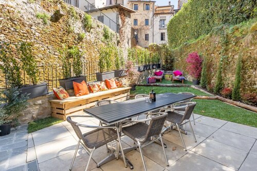 The Liberties · Luxury Villa in Barga Old Town