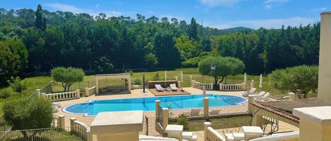 Piscine extérieure, piscine chauffée