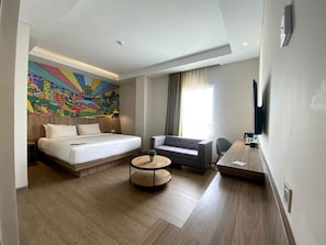 Junior Double Room | Desk, free WiFi - MaxOneHotels Kota Harapan Indah Bekasi (Tarumajaya)