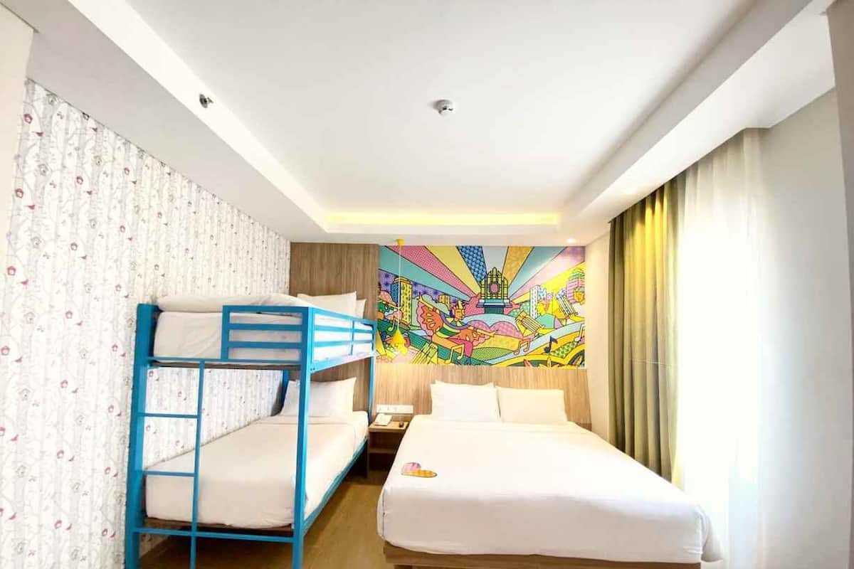 Standard Loft | Desk, free WiFi