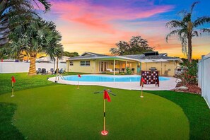 Exterior - Clearwater LUXE! Tropical Family Beach Villa (Seminole)