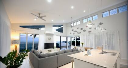 Luxury ocean property “ La Flotte” in North Qld