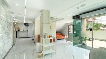 Sala de estar en el lobby