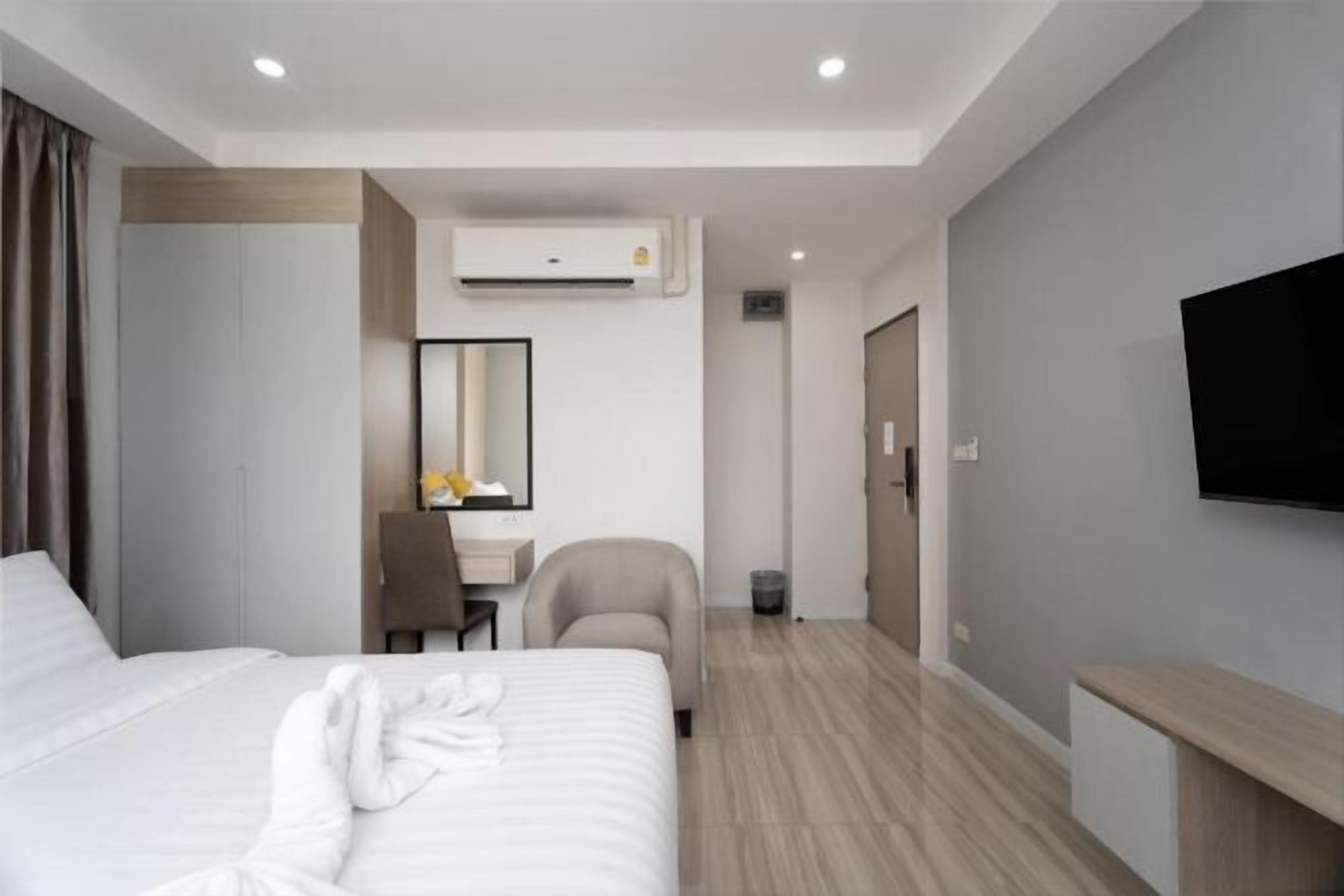 Escritorio, insonorización, wifi gratis y ropa de cama 