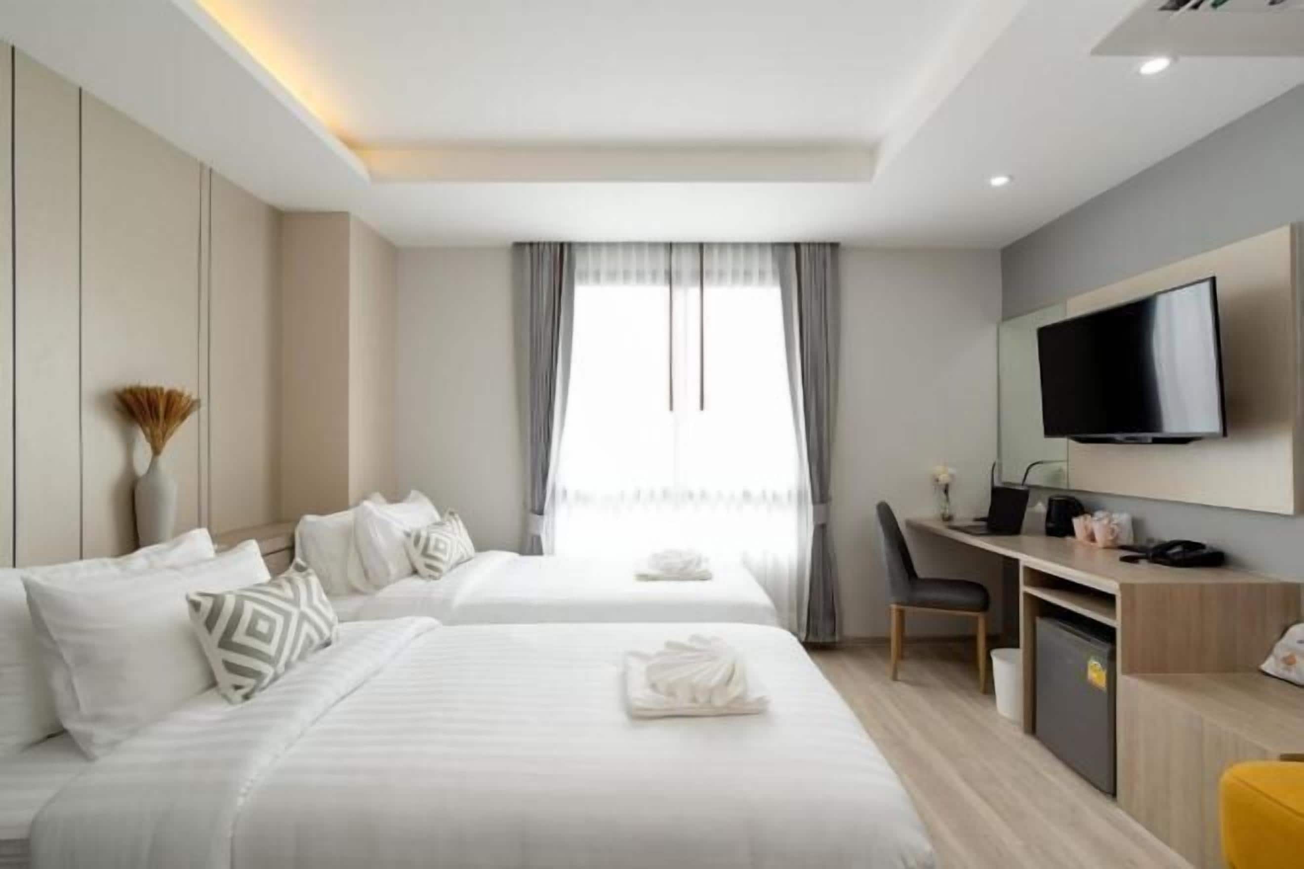 Escritorio, insonorización, wifi gratis y ropa de cama 