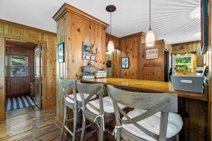 Bar (in der Unterkunft)