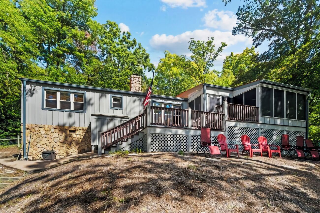 Hang out or play cornhole in the fenced yard