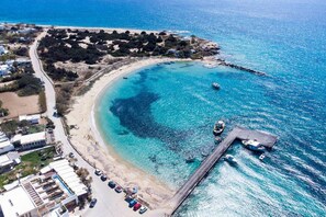 1 bedroom, desk - Naxos Agia Anna Sunset View Olive House (Naxos)