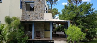 Peaceful setting between the sea and the forest