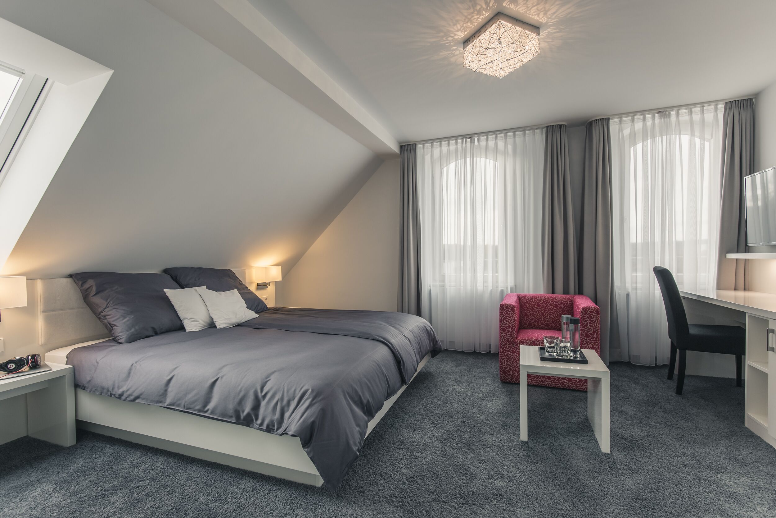 Comfort Double Room | In-room safe, individually decorated, desk, laptop workspace