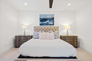 4 makuuhuonetta, silitysrauta/-lauta, vauvan matkasänky, ilmainen Wi-Fi