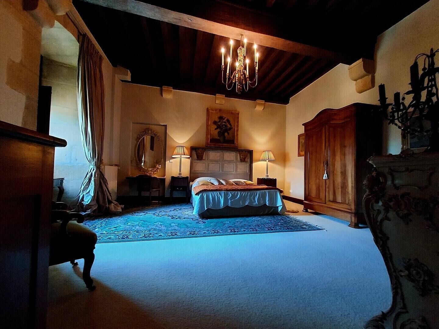 6 chambres, lit parapluie, accès Internet, draps fournis