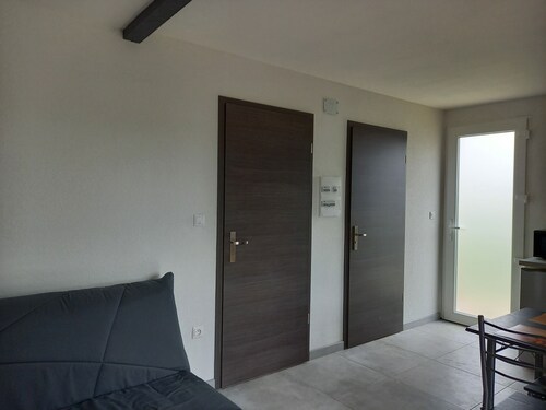 petite maison neuve indépendante