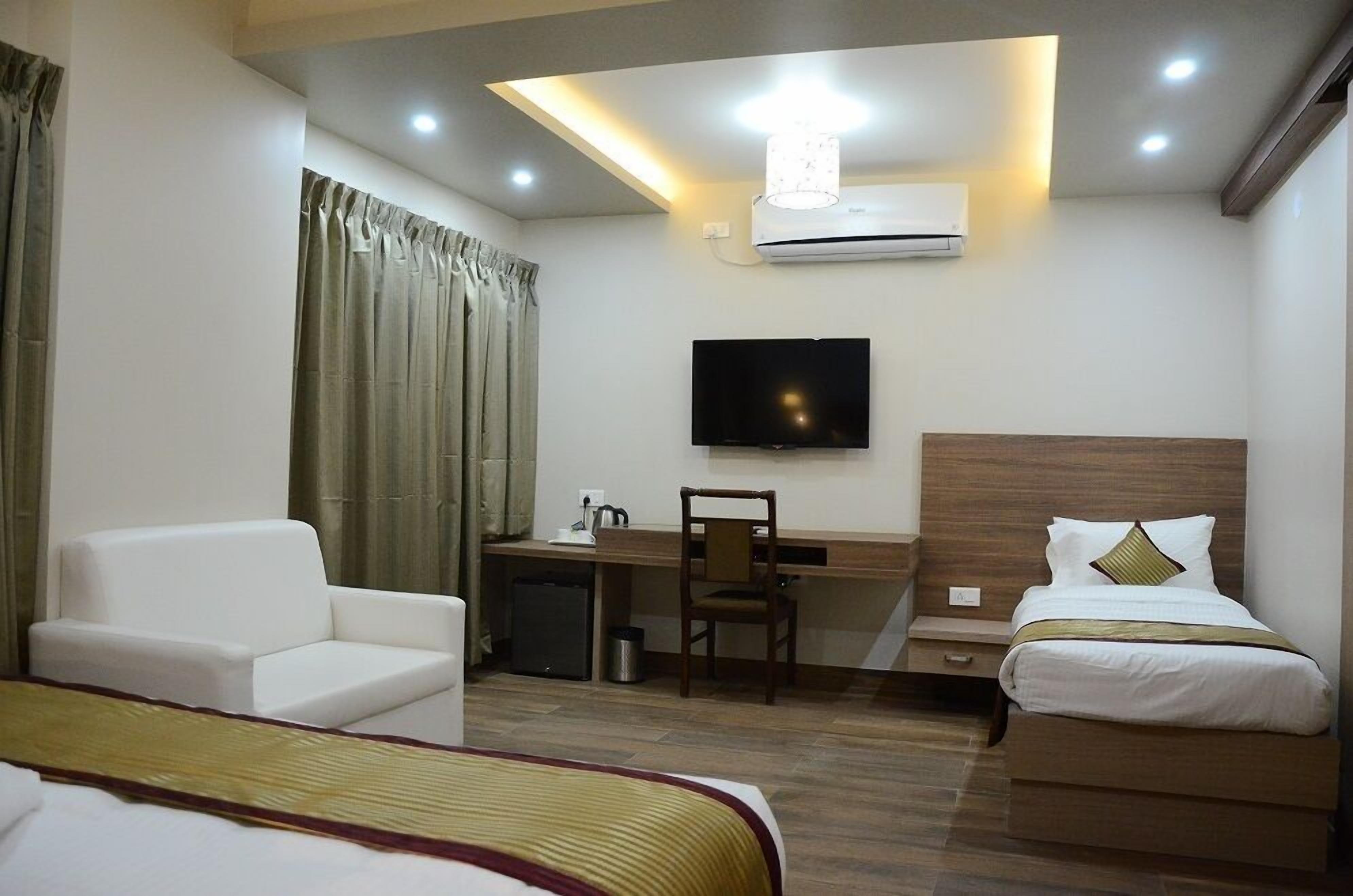 Phòng Suite Club | Khu phòng khách