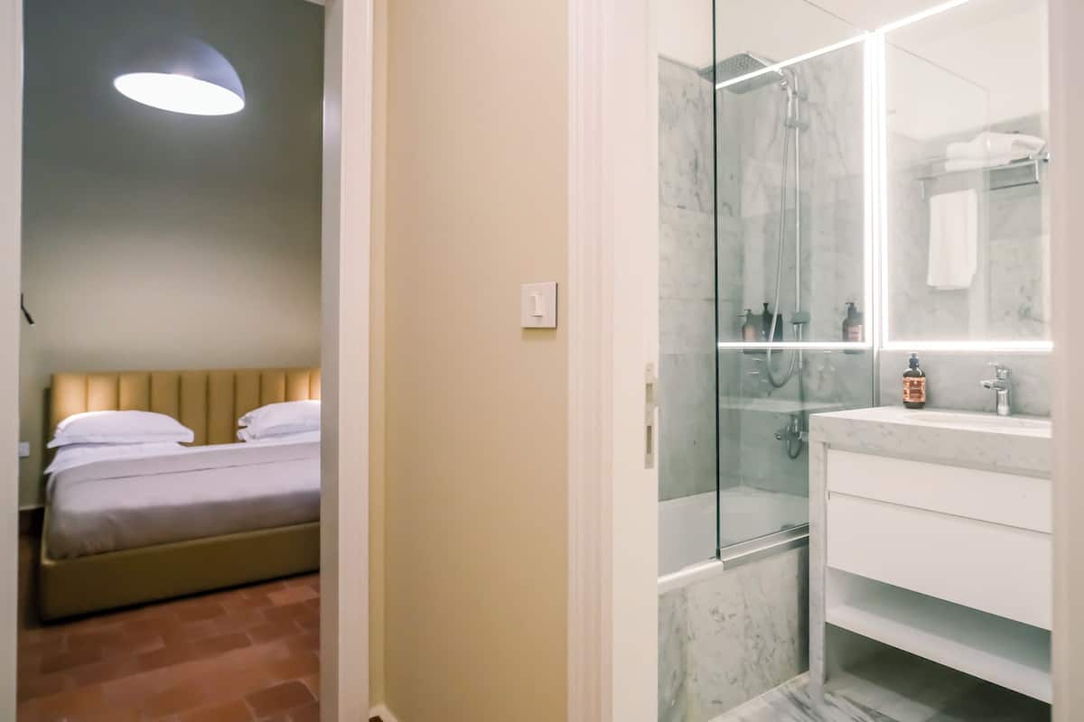 Ropa de cama de alta calidad y cortinas blackout