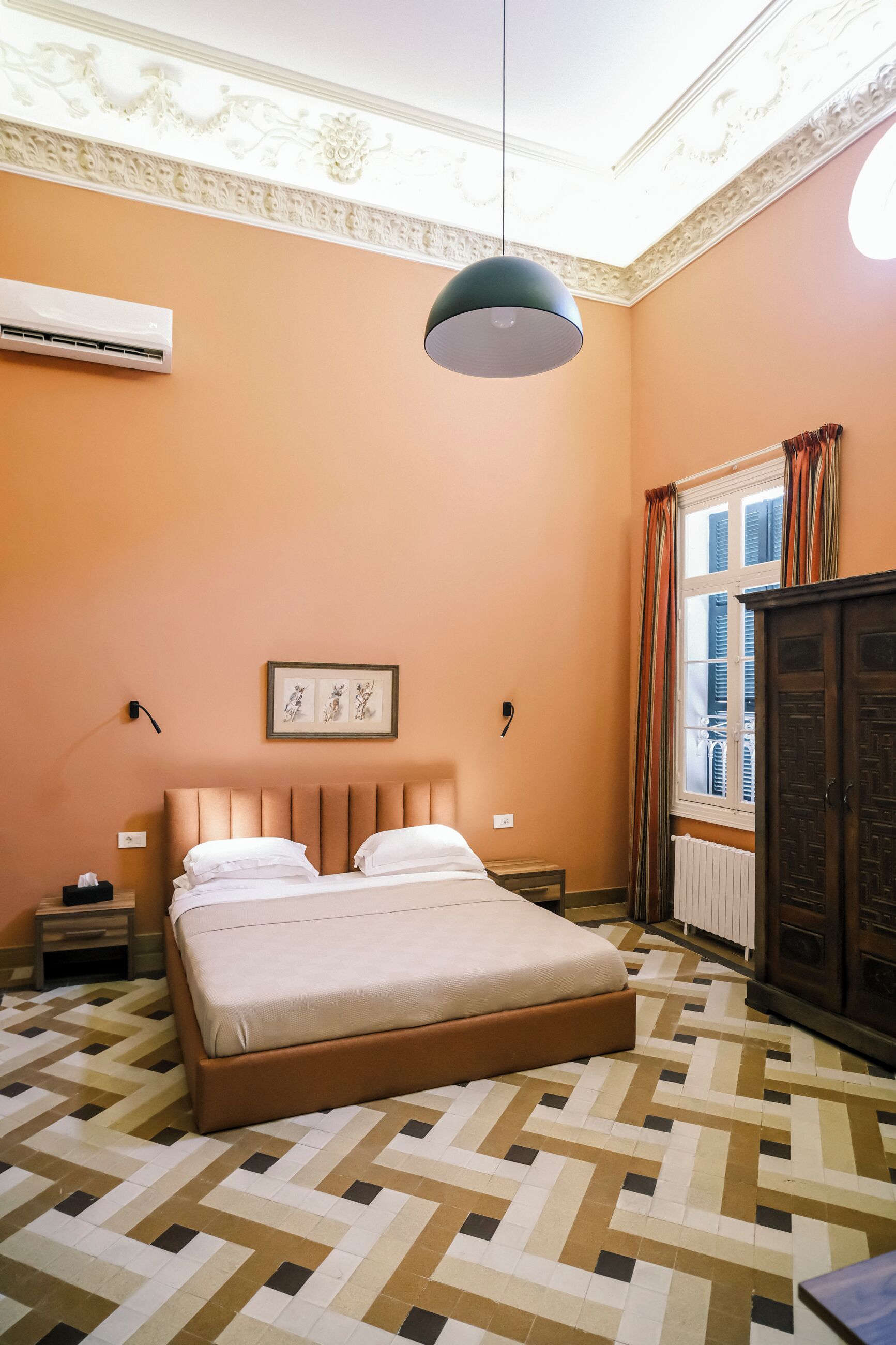 ห้องคลาสสิกดับเบิล, เตียงควีนไซส์ 1 เตียง | เครื่องนอนระดับพรีเมียม, ผ้าม่านกันแสง, เตารีด/โต๊ะรีดผ้า, Wi-Fi ฟรี