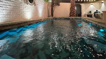 Piscine extérieure, piscine chauffée