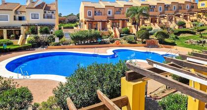 3 bed in Los Jarales Calahonda close to the beach