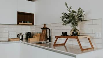 Apartament prèmium, banyera d'hidromassatge (with sauna - Third) | Cuina privada | Cafetera exprés, cafetera i tetera i bullidora elèctrica