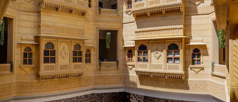 Premium-Zimmer | Blick auf den Innenhof