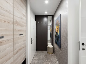 2 bedrooms, premium bedding, individually decorated