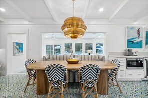 Dining - Moon Tide— Beautiful beach cottage w/4 bikes, bocce ball court, & pool (Seacrest)