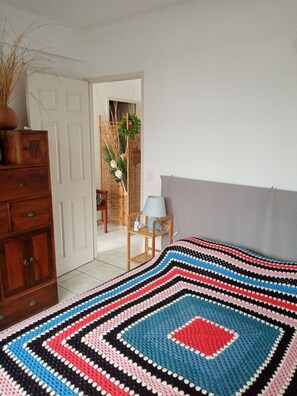 2 bedrooms, desk, iron/ironing board, free WiFi