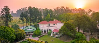 Citrus County, Hoshiarpur, Amã Stays & Trails