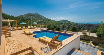 Villa Sunshine