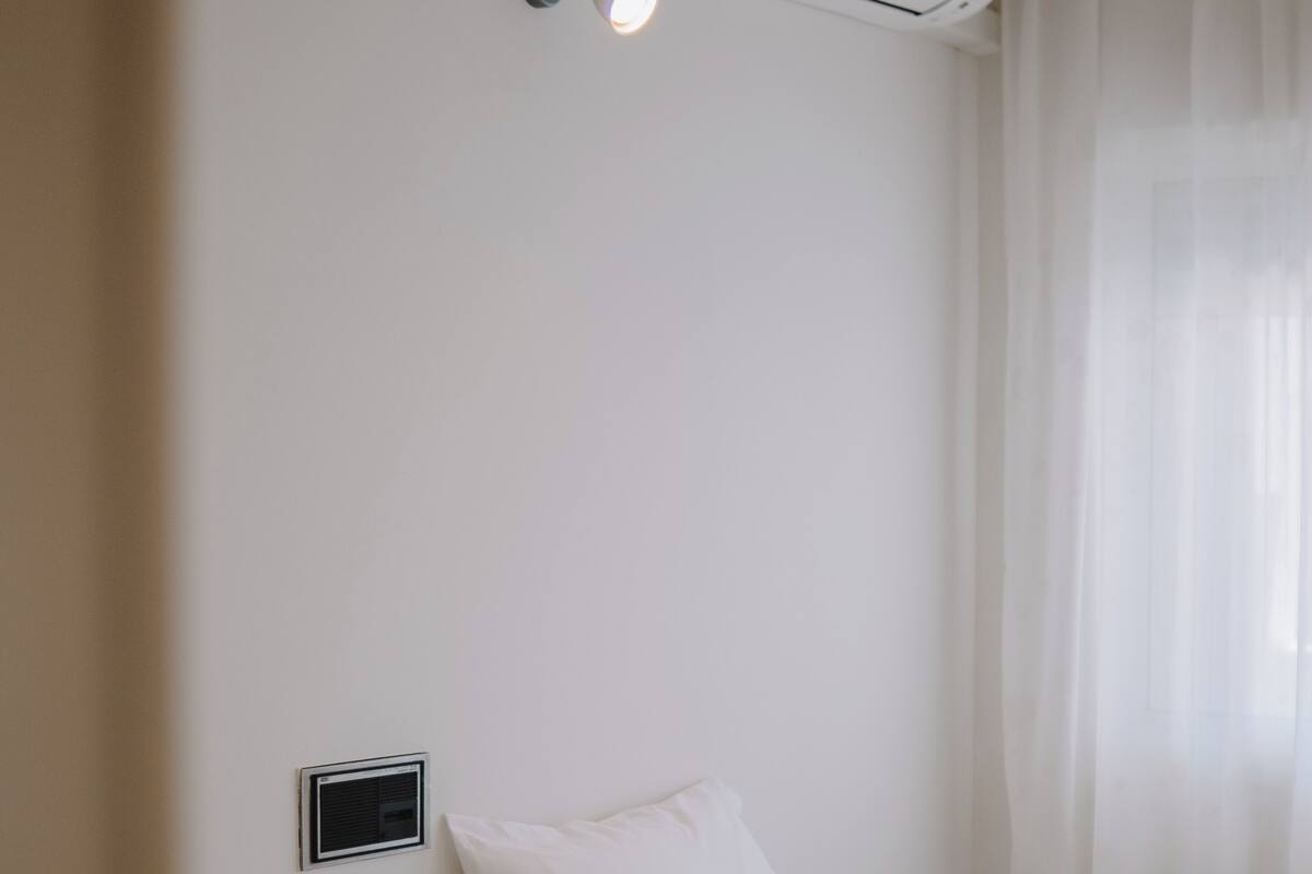 Desk, WiFi (free), bed sheets