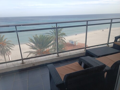 Appartement Pieds Dans et vue mer au Coeur de la Zone Touristique