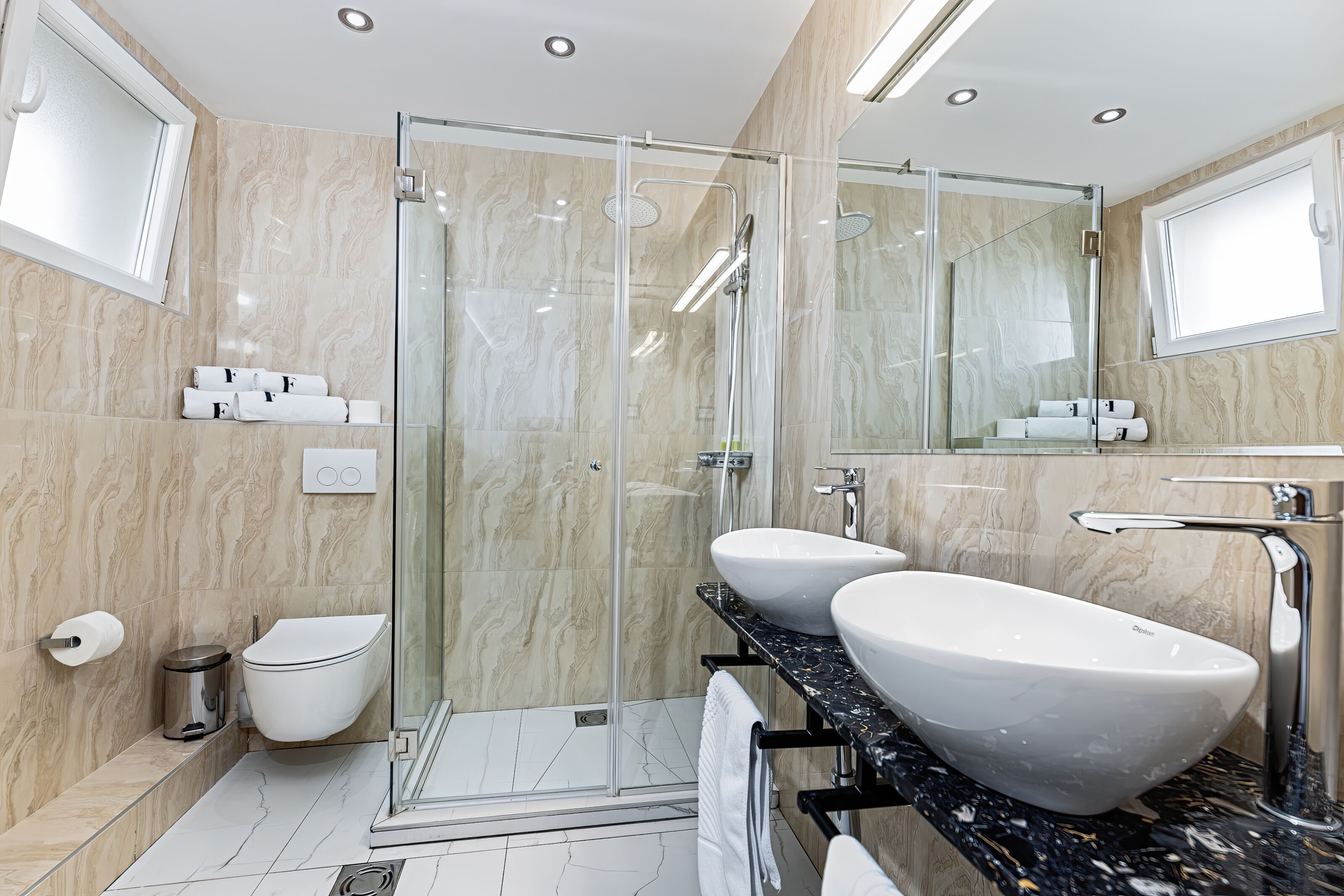 presidential apartment, 1 king bed with sofa bed | bathroom | combined shower/bathtub, jetted bath, rainfall showerhead