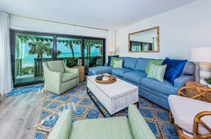 Smart TV, offices - Aldea 14 - a beachfront unit in Belleair Beach (Belleair Beach)